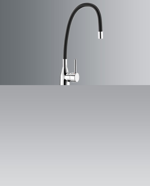 Смеситель с самонесущим шлангом